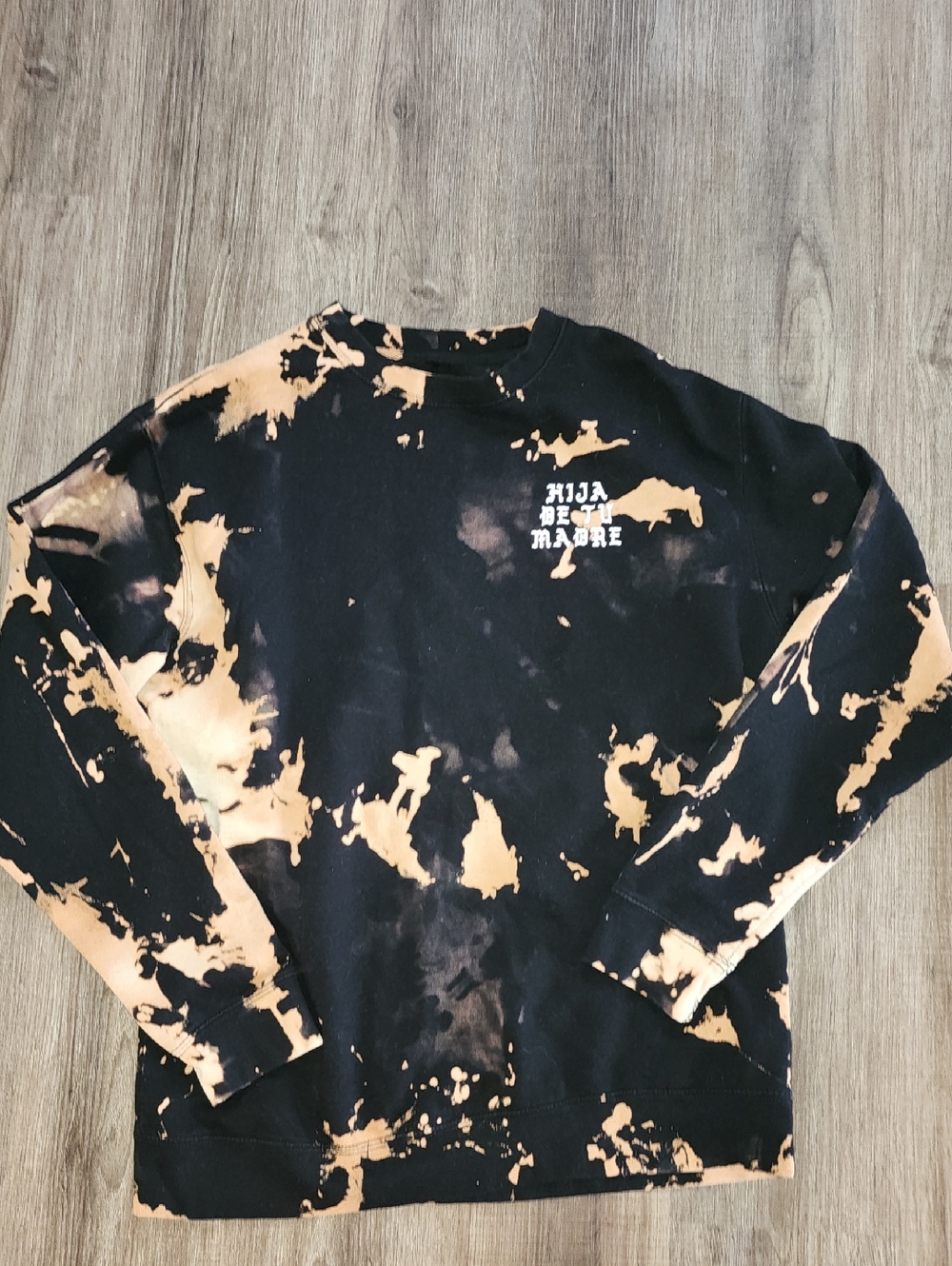 Hija De Tu Madre Distressed Bleach-Splatter Black Crewneck Sweatshirt Xl